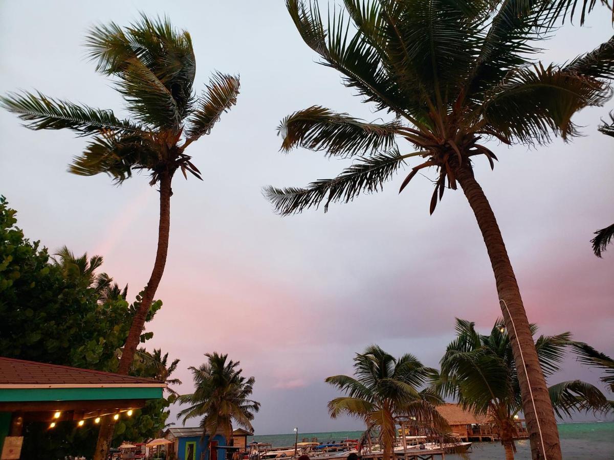 Ocean Tide Beach Resort San Pedro  Bagian luar foto